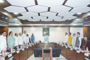 MP Cabinet 4x Land Acquisition Compensation: LARR Act 2013, Art 300A | CLAT 2027