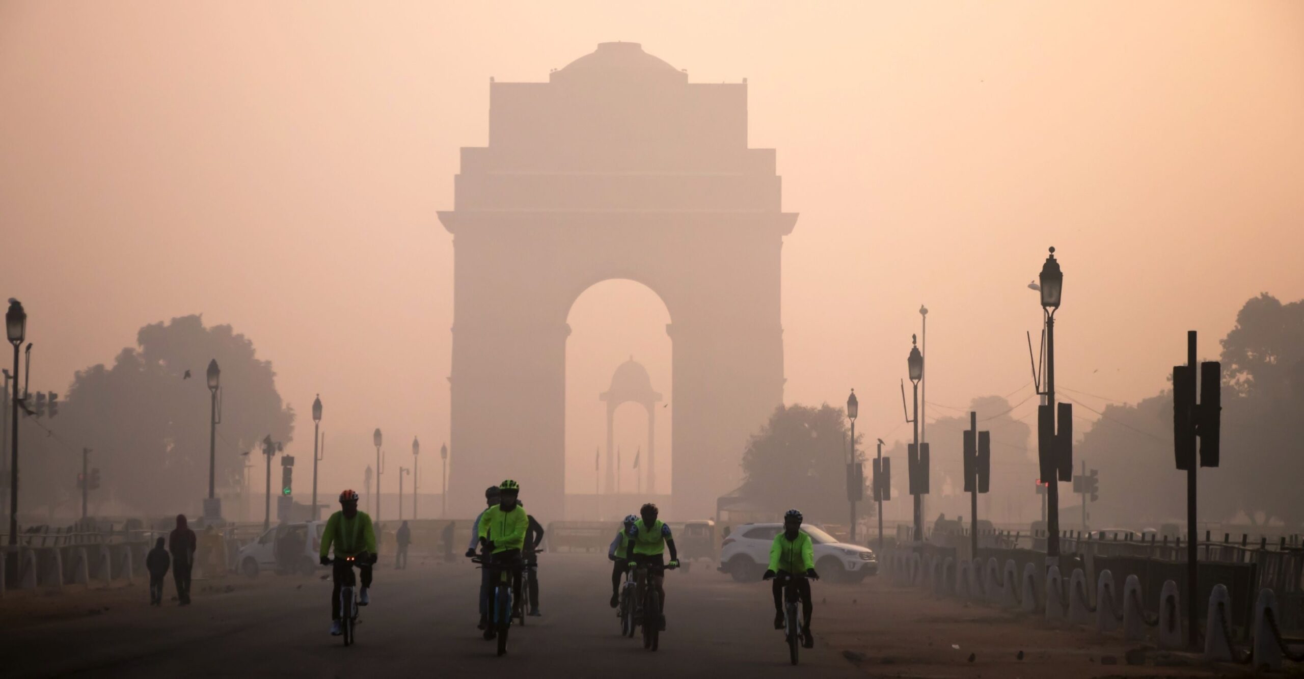 Delhi city skyline blanketed in dust haze during summer pollution episode