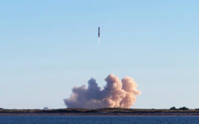 A SpaceX Starship rocket lifting off from its launch pad