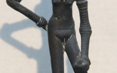 The bronze Dancing Girl figurine from Mohenjo-daro of the Indus Valley Civilisation