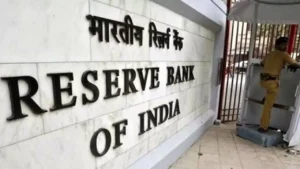 RBI MPC Defers Rate Hike, Transfers Record Rs 2.87 Lakh Crore Dividend for FY26
