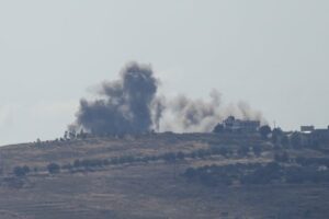 Israel Recaptures Beaufort Castle in Lebanon; Iran Nuclear Deal & Strait of Hormuz