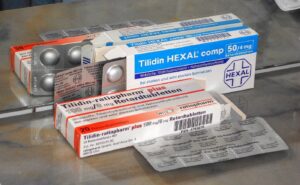 Government Bans 16 Fixed-Dose Combination Drugs: Tackling Irrational Prescribing and Antimicrobial Resistance