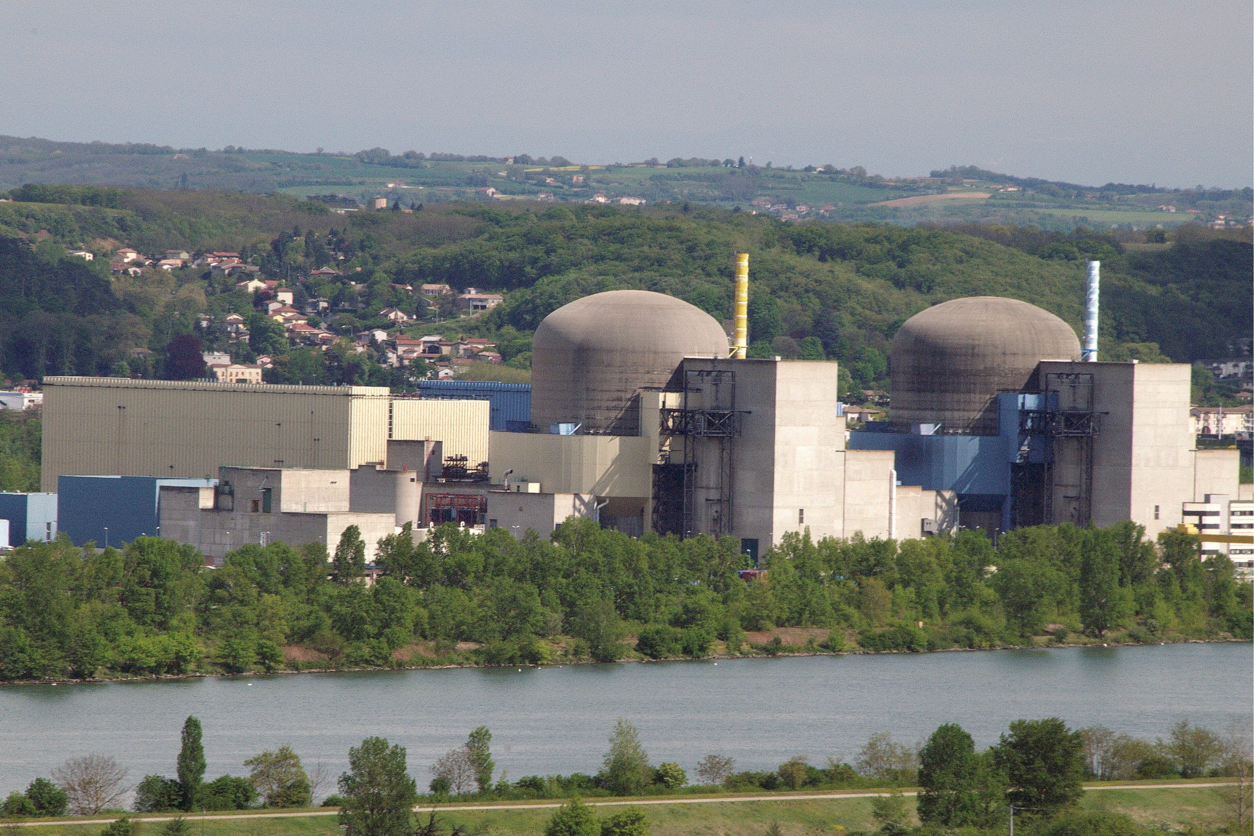 Civil nuclear power plant cooling towers