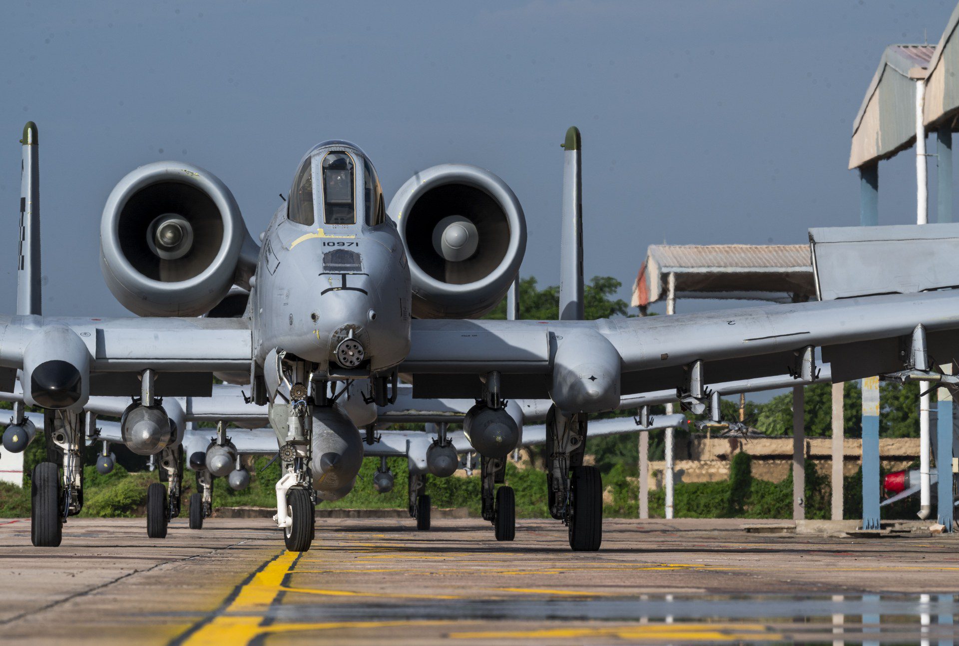 A United States Air Force A-10 Thunderbolt II taxiing on an Indian air base flightline during Exercise Tarang Shakti