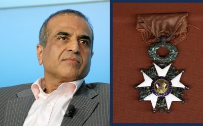 Sunil Bharti Mittal beside a Knight's badge of the French Légion d'honneur